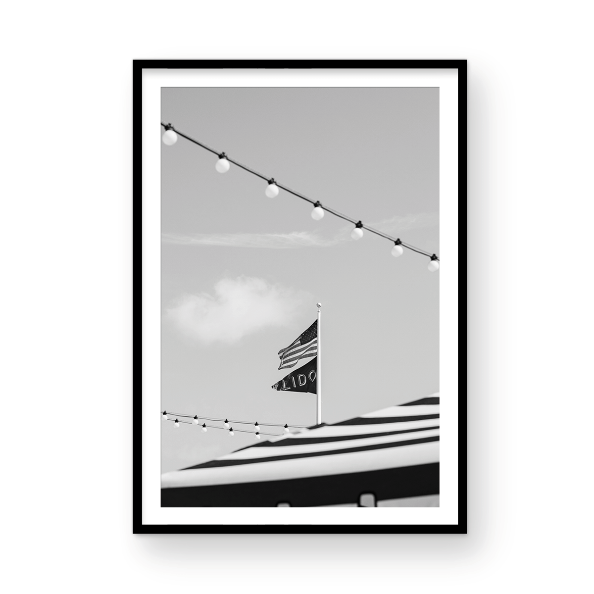 Lido, Two: Monochrome