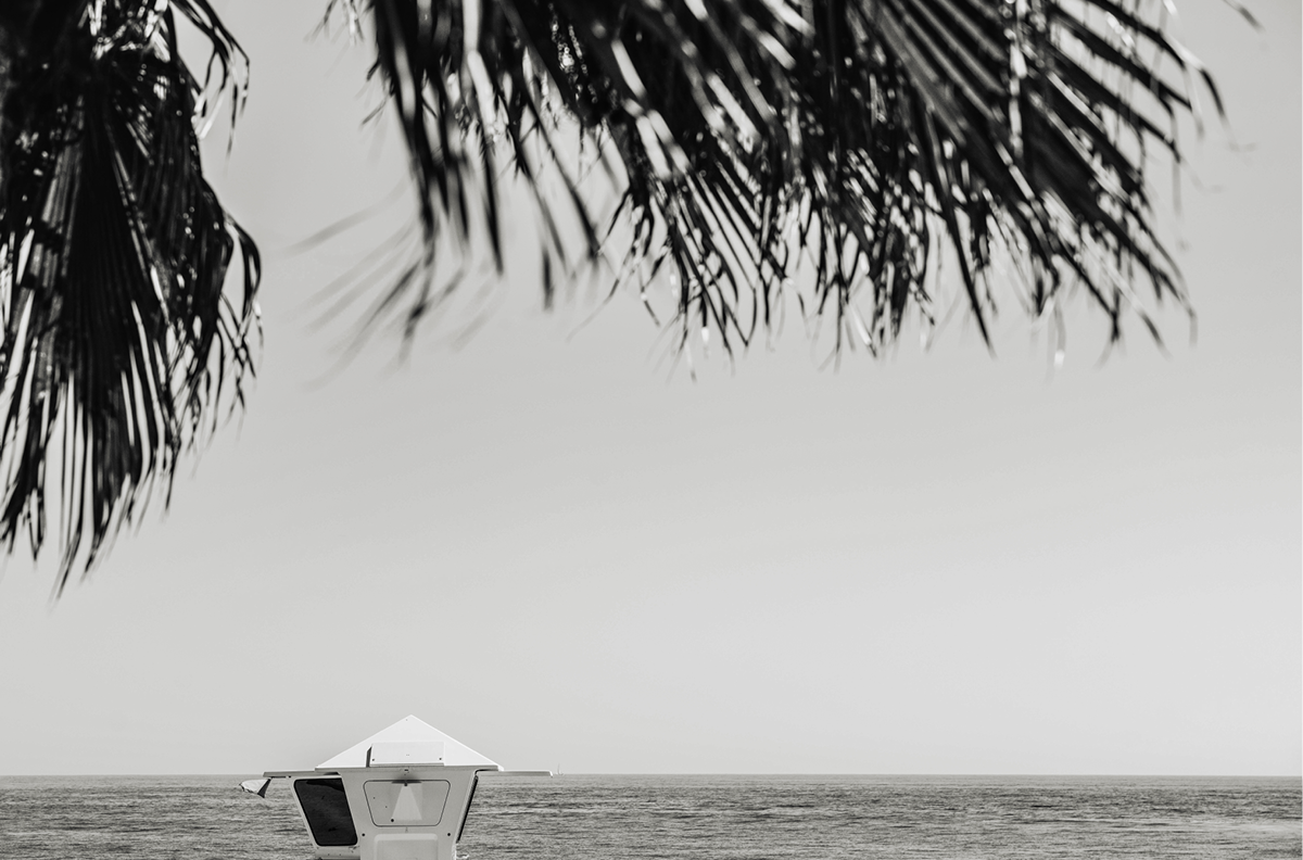 Main Beach, Four: Monochrome