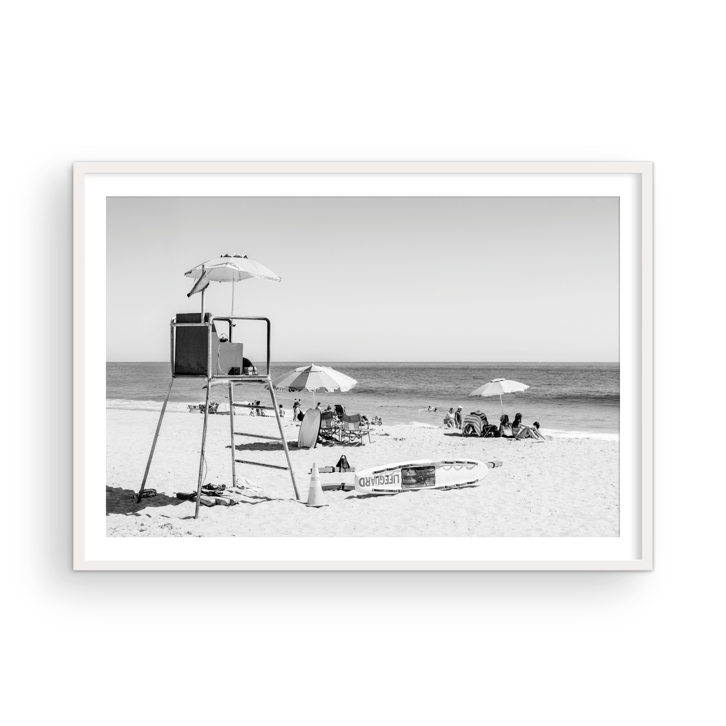 Main Beach, Five: Monochrome
