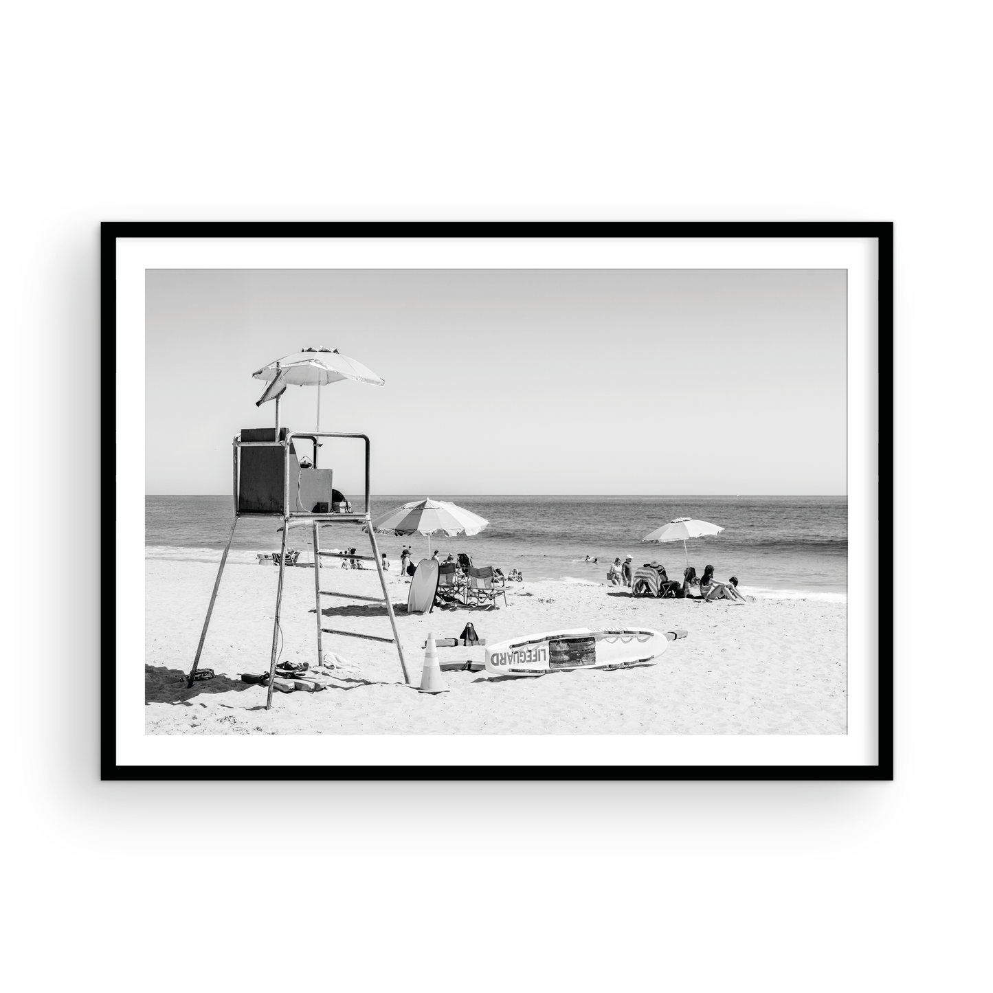 Main Beach, Five: Monochrome