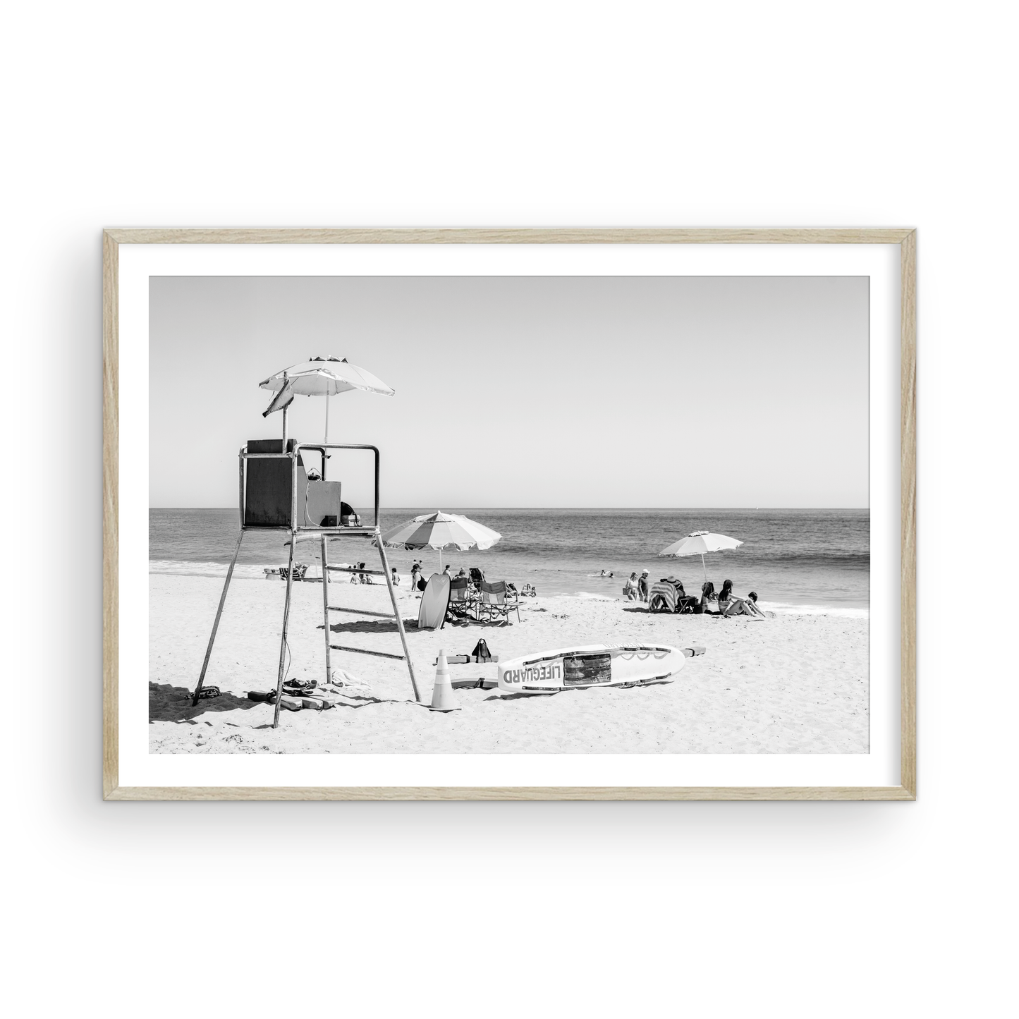 Main Beach, Five: Monochrome