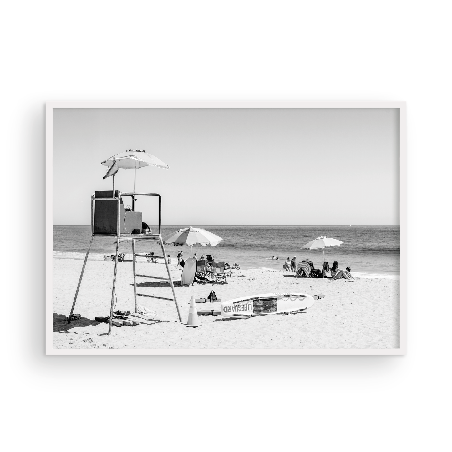 Main Beach, Five: Monochrome