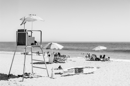 Main Beach, Five: Monochrome